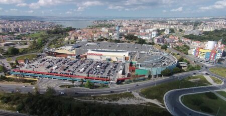 Riosul, A Two Storey Shopping Centre In Seixal, Southern Lisbon, Portugal Web