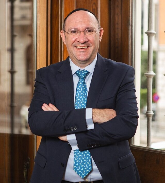 Laurence Rapp Ceo Of Vukile Property Fund. Sm