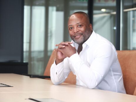 23043 Izak Petersen, Ceo Of Dipula Income Fund