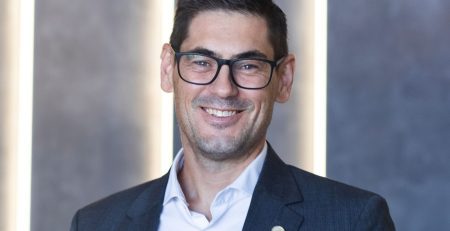 Christiaan.barnard.cfo.spear.reit Web