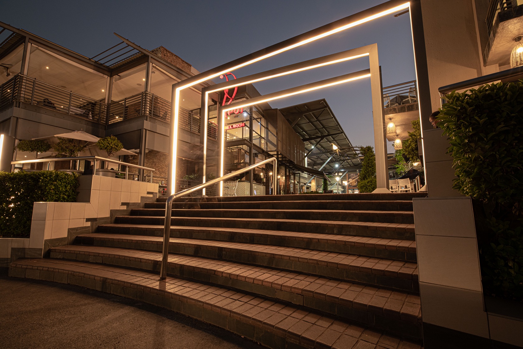 Woodlands Boulevard Web